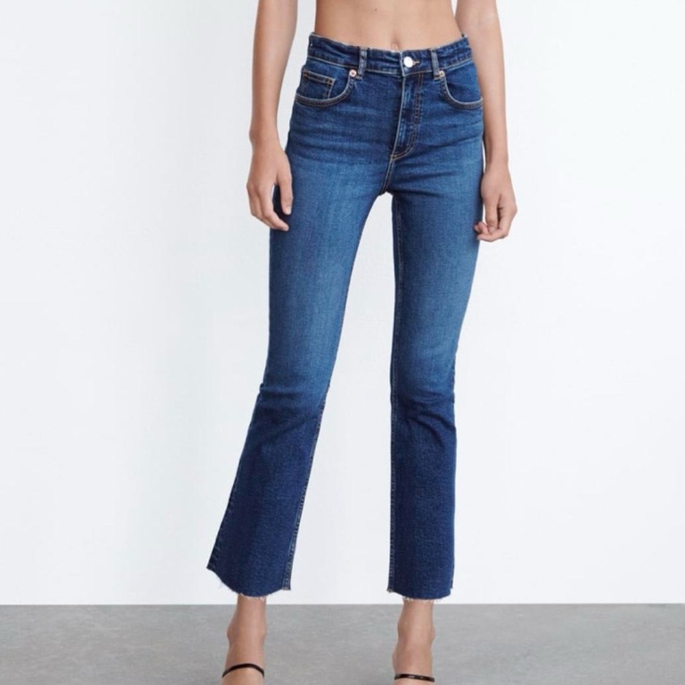 ZARA flare-cropped, dark wash jeans SIZE 2